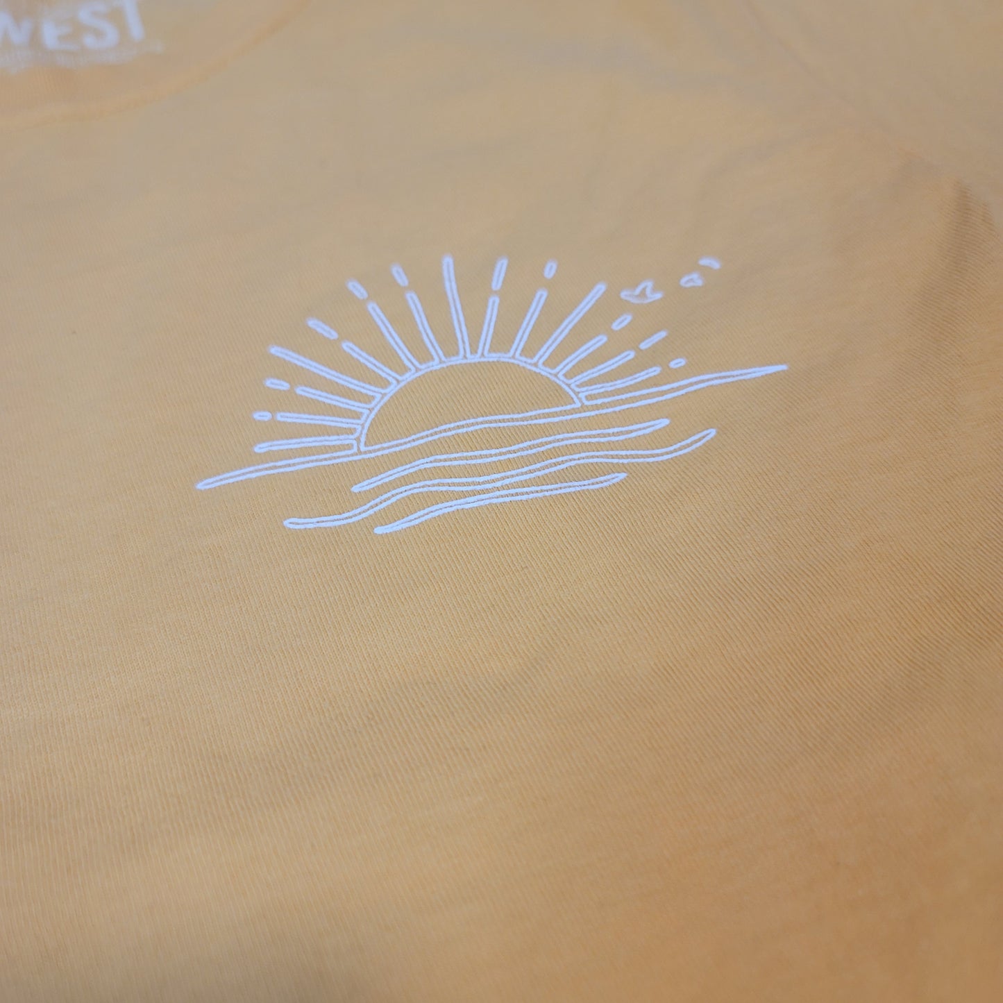 Sunny Okanagan T-Shirt - Vintage Buttercup