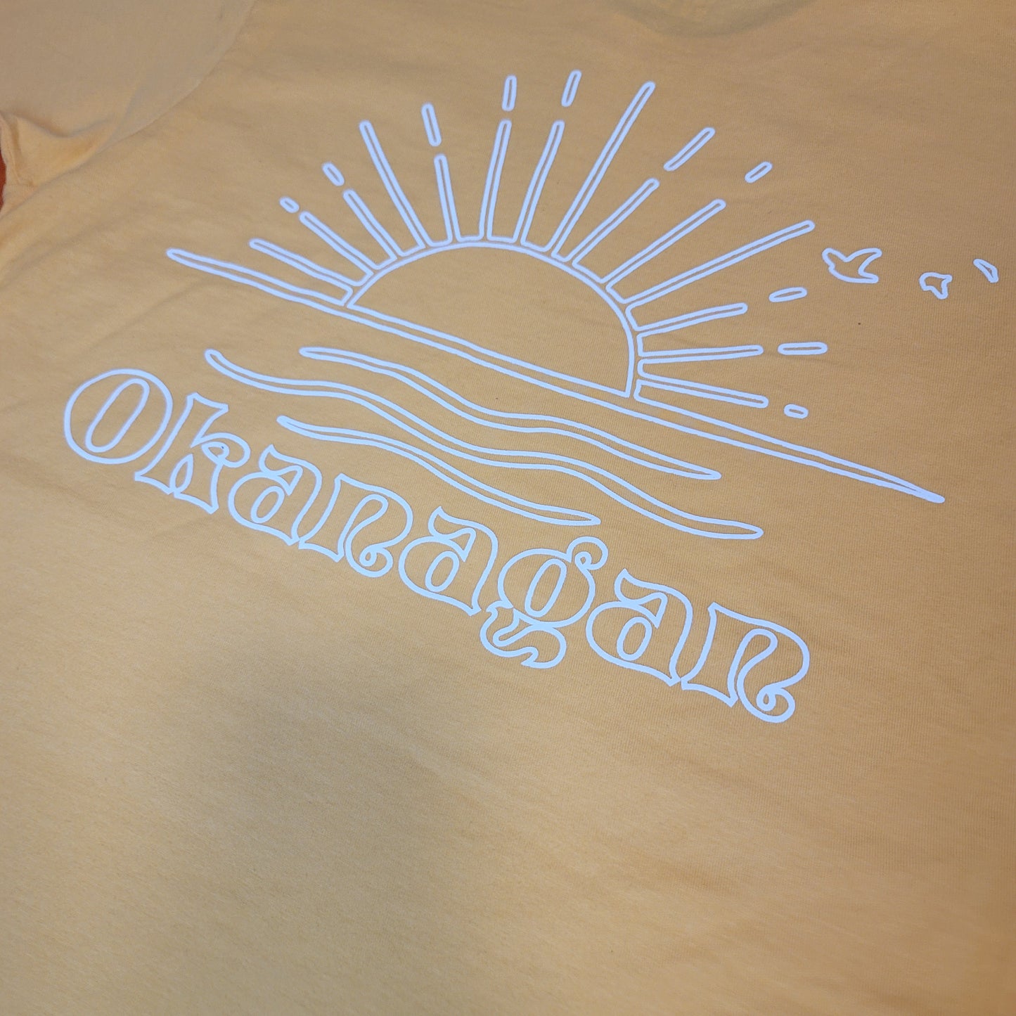 Sunny Okanagan T-Shirt - Vintage Buttercup
